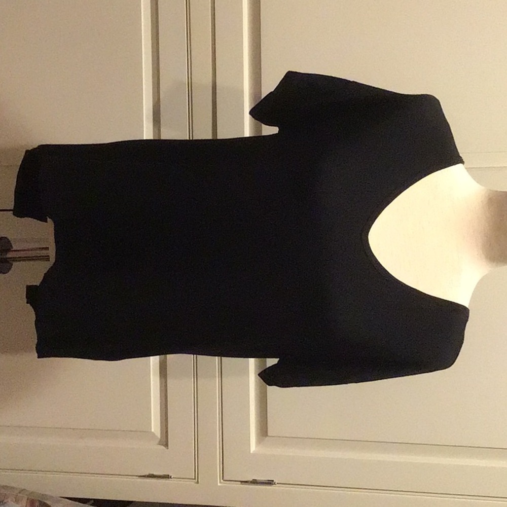 BLACK BEYOND YOGA WORKOUT TOP WITH OPEN BACK